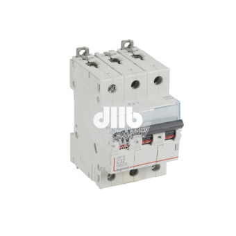 Выключатель автоматический трехполюсный 32А C DX3-E 6кА