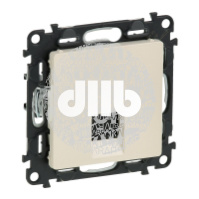 Valena LIFE Розетка информационная RJ45 категория 5е UTP с лицевой панелью слоновая кость